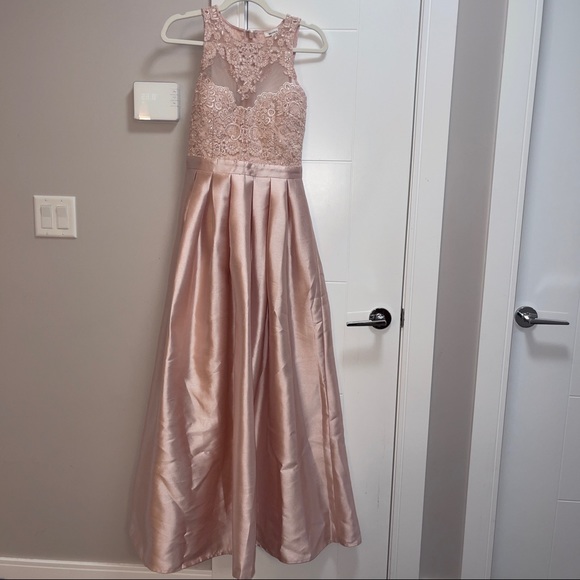 Rose gold gown size small - Picture 1 of 5